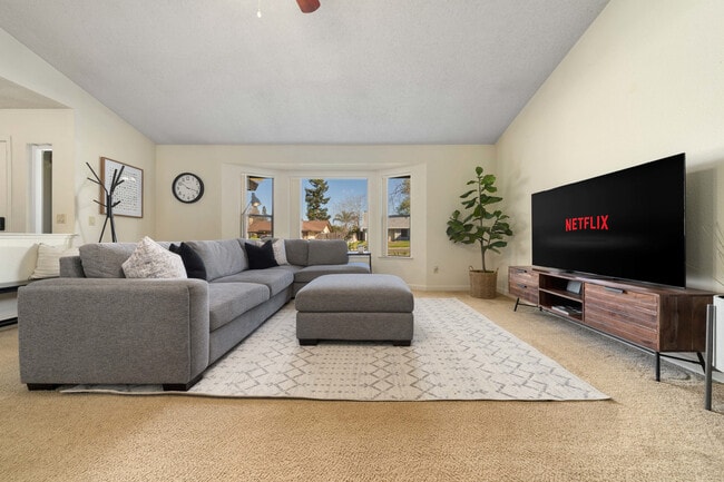 4506 Wrenford Way in Sacramento, CA - Building Photo - Building Photo