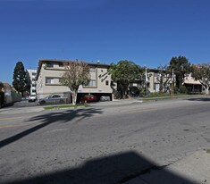 Westlake Apartments in Los Angeles, CA - Building Photo