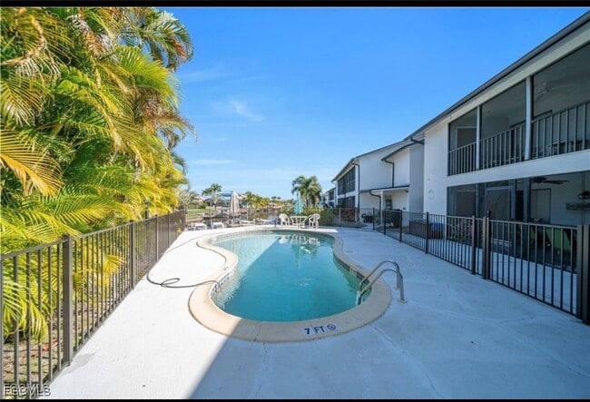 property at 1521 SW 47th Terrace