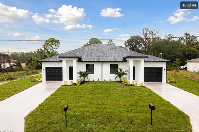 4720-4722 21st St SW in Lehigh Acres, FL - Building Photo - Building Photo