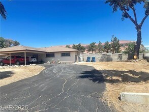 2186 Gabriel Dr in Las Vegas, NV - Building Photo - Building Photo