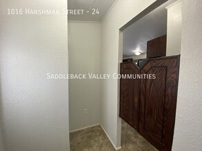 1016 Harshman St in Rawlins, WY - Building Photo - Building Photo