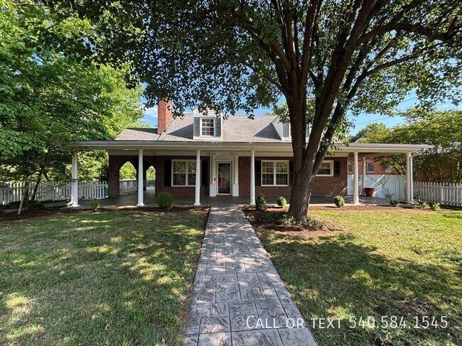 property at 3479 Overbrook Dr