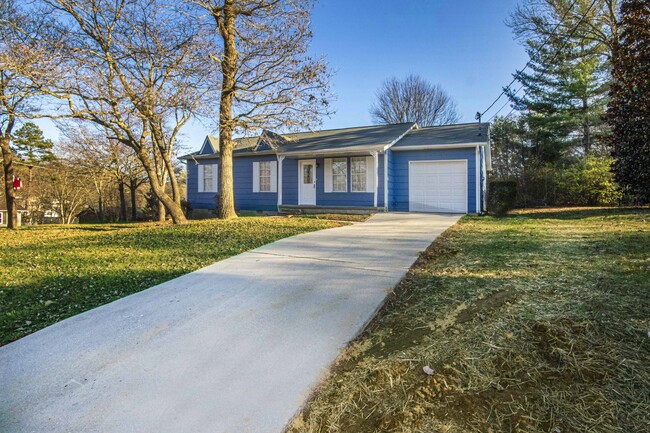 6600 Woodcock Cir in Knoxville, TN - Building Photo - Building Photo