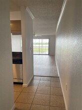 10125 Sailwinds Blvd N in Largo, FL - Building Photo - Building Photo