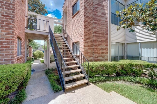 property at 10166 Oakberry St