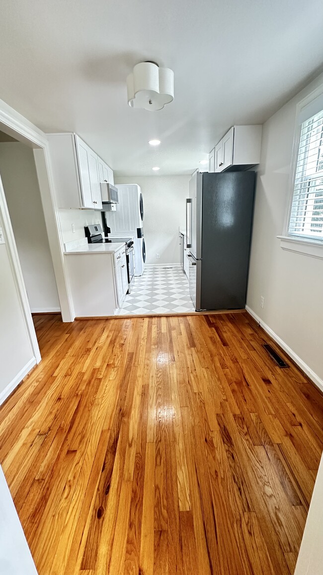 property at 2207 Charlotte St