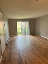 1830 Axtell Dr, Unit 4 in Troy, MI - Building Photo - Building Photo
