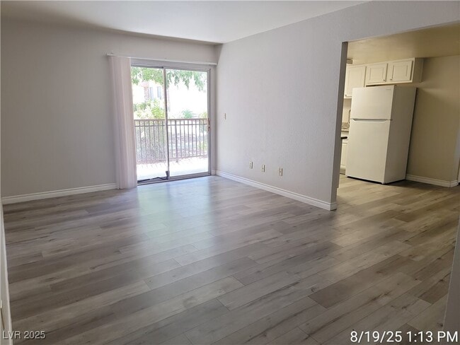 4400 Sandy River Dr in Las Vegas, NV - Building Photo - Building Photo