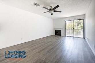 14201 Victory Blvd in Los Angeles, CA - Building Photo - Building Photo