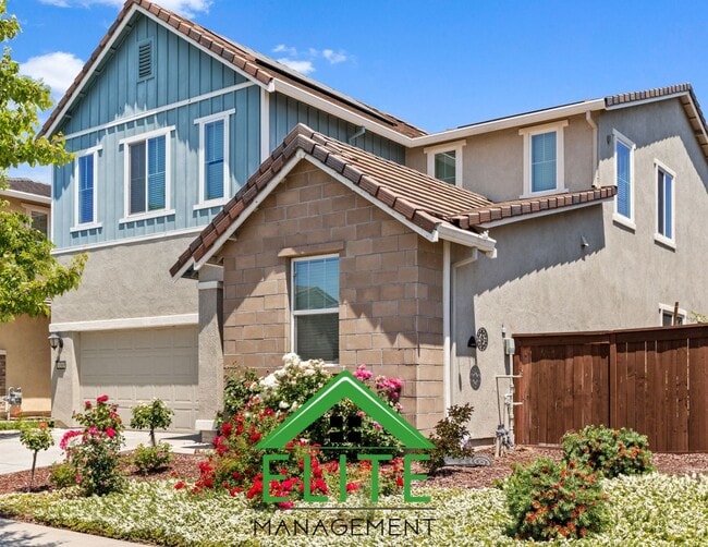 4560 White Sage St in Sacramento, CA - Building Photo - Building Photo