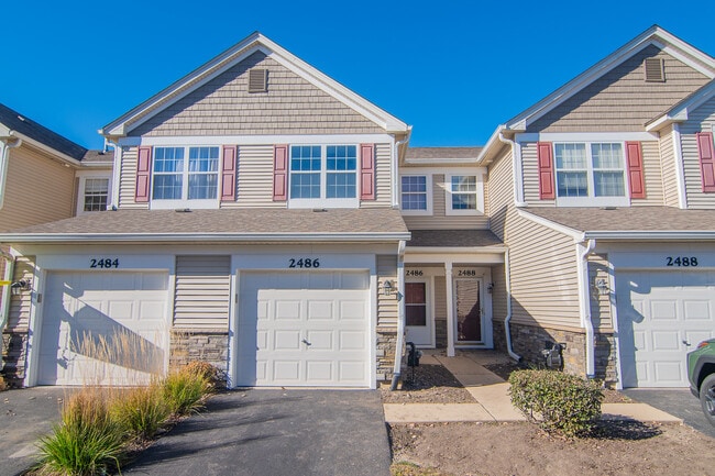 2486 Golf Ridge Cir