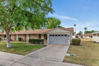 10303 W Prairie Hills Cir in Sun City, AZ - Building Photo - Building Photo