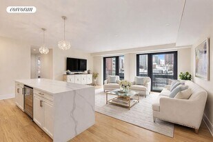 253 E 62nd St in New York, NY - Building Photo