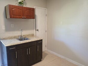 11771 SW 176th St in Miami, FL - Building Photo - Building Photo