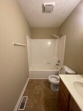 7209 McPeake Ln in Knoxville, TN - Building Photo - Building Photo