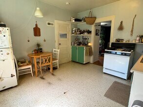 837 Otto St in Iowa City, IA - Building Photo - Building Photo