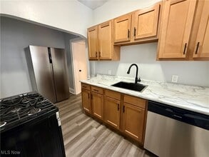 810 Thayer St in Akron, OH - Building Photo - Building Photo