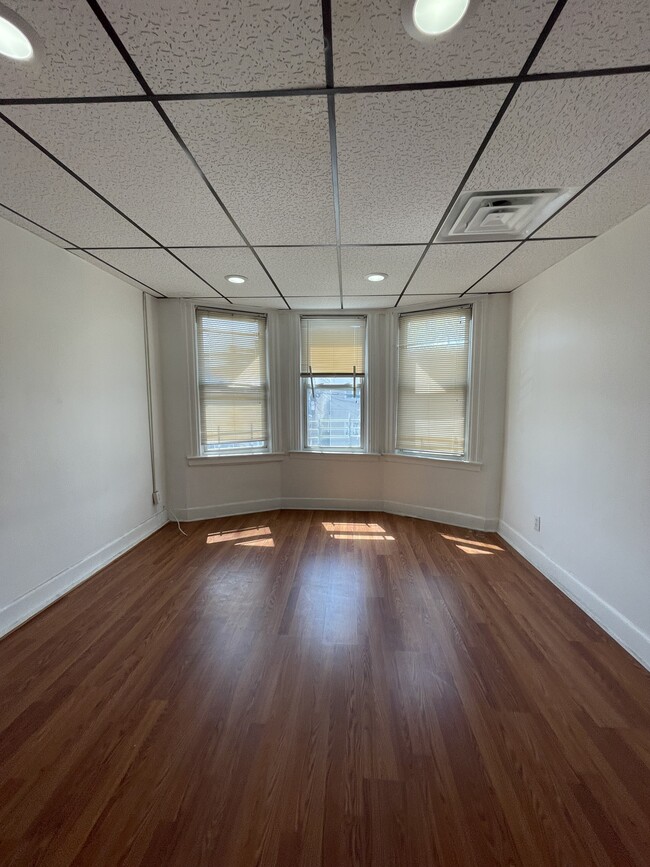 140 Bidwell Ave, Unit 2