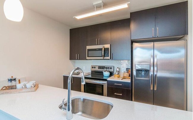 1 Dekalb Ave in White Plains, NY - Building Photo - Building Photo