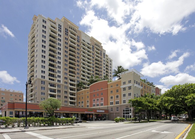 Gables Marquis in Miami, FL - Foto de edificio - Building Photo