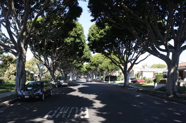 2608 22nd St, Unit 2608 in Santa Monica, CA - Foto de edificio - Building Photo