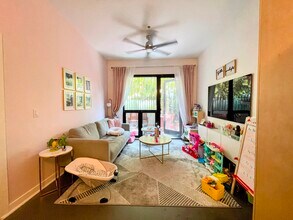 889 Date St, Unit 103 in San Diego, CA - Foto de edificio - Building Photo