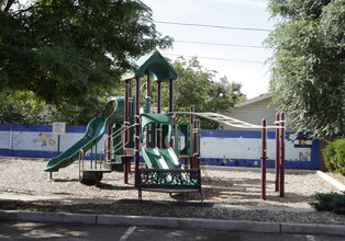 Bradburn Gardens in Westminster, CO - Building Photo - Building Photo