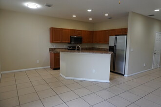 971 Tortuga Dr in Riviera Beach, FL - Building Photo - Building Photo