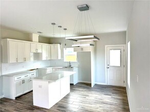 15 West Dr in Edinburg, TX - Building Photo - Building Photo
