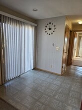 858 State Rte D in Osage Beach, MO - Building Photo - Building Photo