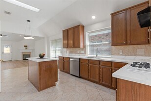 17606 Forest Haven Trail in Tomball, TX - Building Photo