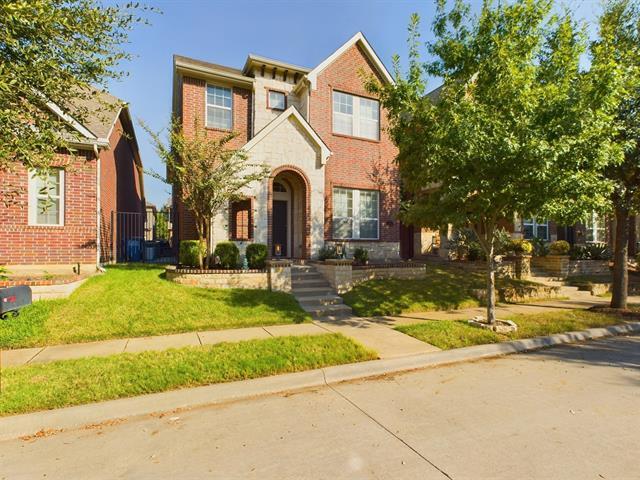 231 Knapford in Euless, TX - Foto de edificio