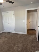 4519 Castle Pines Dr in Springfield, IL - Building Photo - Building Photo