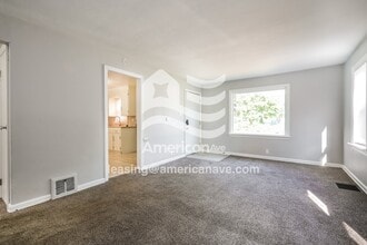 1201 Clover St in South Bend, IN - Building Photo - Building Photo