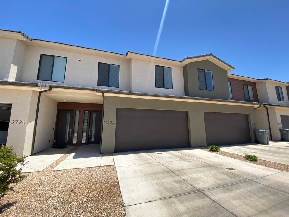 2724 Rain Tree St in Saint George, UT - Building Photo