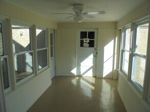 408 W Sunset Rd in Mount Prospect, IL - Building Photo - Building Photo