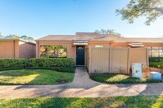 2445 Briarwest Blvd in Houston, TX - Building Photo - Building Photo