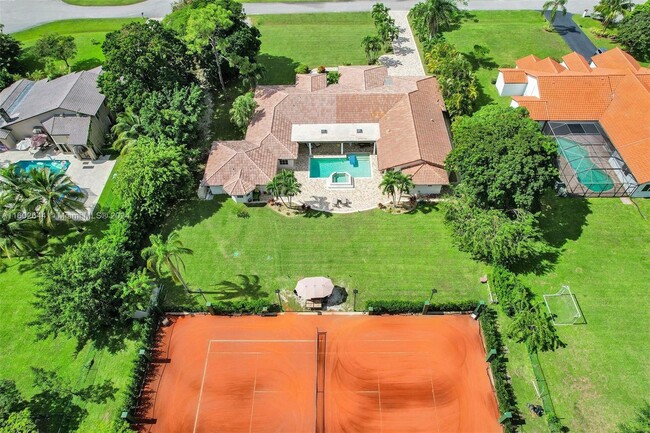 22180 Woodset Ln in Boca Raton, FL - Foto de edificio - Building Photo