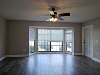 6057 Village Cir S in Orlando, FL - Building Photo - Building Photo