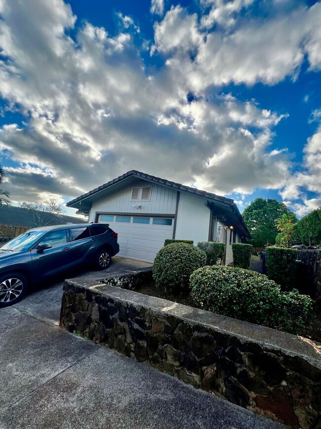 property at 98-1628-1628 Piki St