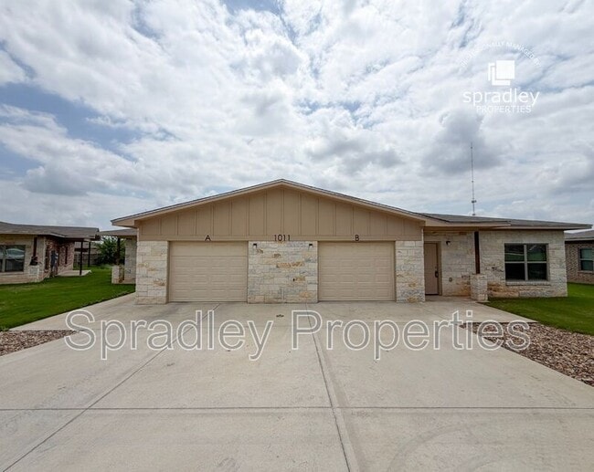 property at 1011B Laurel Dr