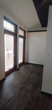 5723 W North Ave in Milwaukee, WI - Building Photo - Building Photo