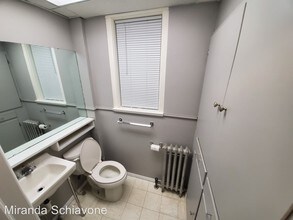 1608 E Superior St in Duluth, MN - Building Photo - Building Photo