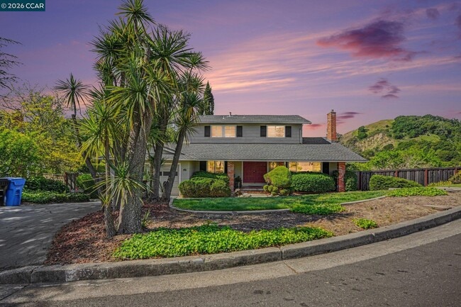 property at 87 Gaywood Pl