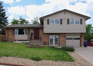 8239 Cherokee St in Denver, CO - Foto de edificio - Building Photo