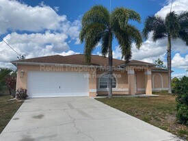 1513 NE 36th Terrace in Cape Coral, FL - Building Photo