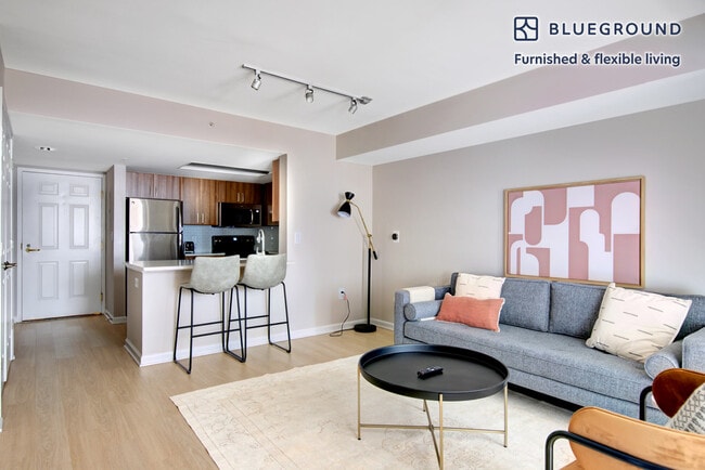 450 Massachusetts Ave NW in Washington, DC - Building Photo - Building Photo