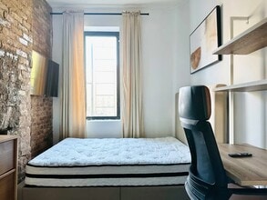 Furnished room/NOT APARTMENT in Brooklyn, NY - Building Photo - Building Photo