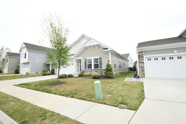 126 Peck Ln in Suffolk, VA - Foto de edificio - Building Photo